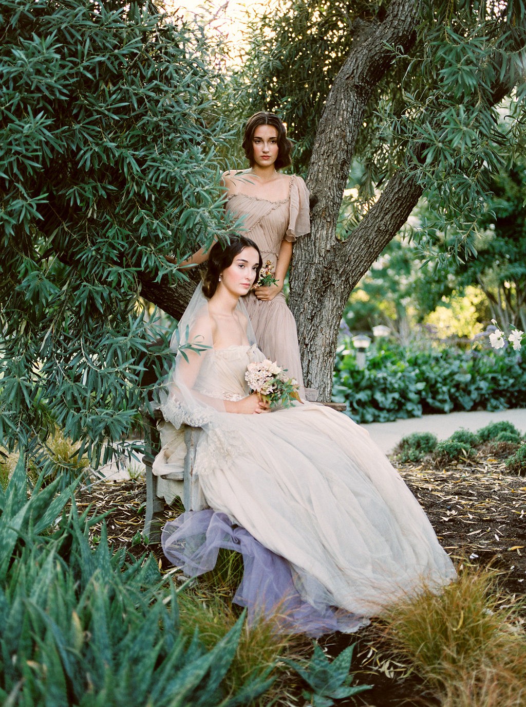 Kindred Sisters - Bridesmaid and Maid of Honor Inspiration